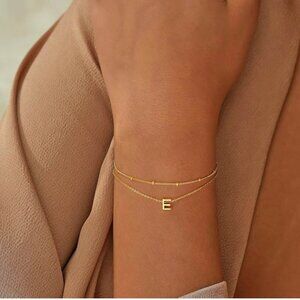 Turandoss Gold plated Initial Bracelet "E"